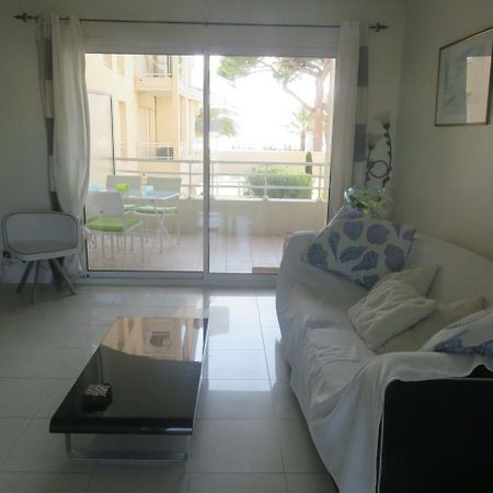 Stunning 2 Bed, 2 Bath Apt On The Cannes Sea Front Has Swimming Pool And Is A Secure Modern Building 464 Eksteriør bilde