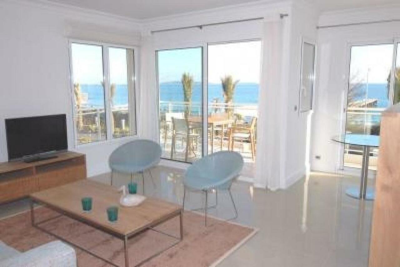 Stunning 2 Bed, 2 Bath Apt On The Cannes Sea Front Has Swimming Pool And Is A Secure Modern Building 464 Eksteriør bilde