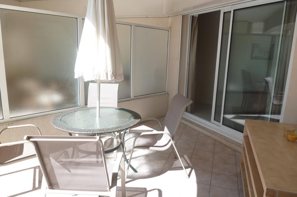 Stunning 2 Bed, 2 Bath Apt On The Cannes Sea Front Has Swimming Pool And Is A Secure Modern Building 464 Eksteriør bilde