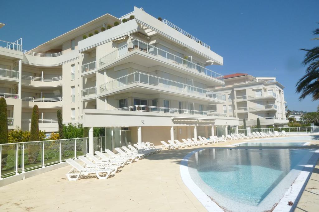 Stunning 2 Bed, 2 Bath Apt On The Cannes Sea Front Has Swimming Pool And Is A Secure Modern Building 464 Eksteriør bilde