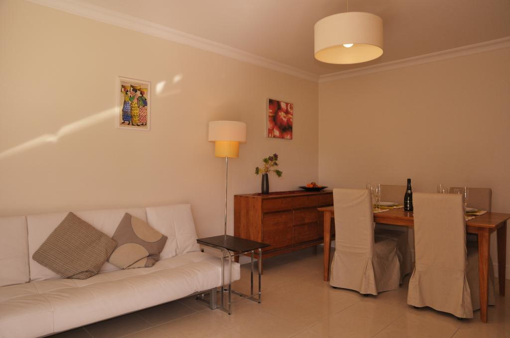 Stunning 2 Bed, 2 Bath Apt On The Cannes Sea Front Has Swimming Pool And Is A Secure Modern Building 464 Eksteriør bilde