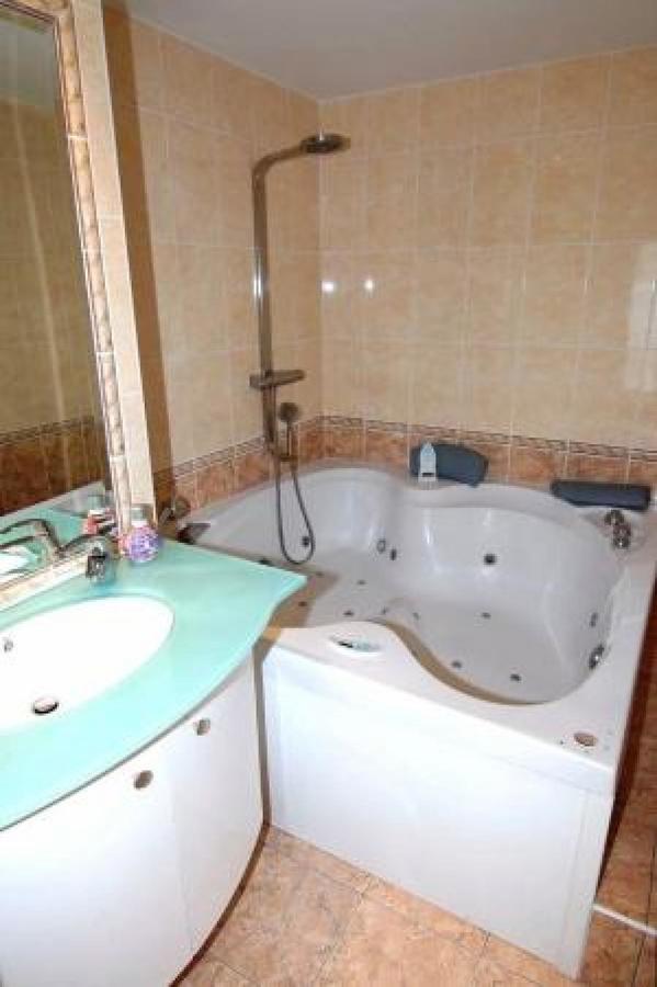 Stunning 2 Bed, 2 Bath Apt On The Cannes Sea Front Has Swimming Pool And Is A Secure Modern Building 464 Eksteriør bilde