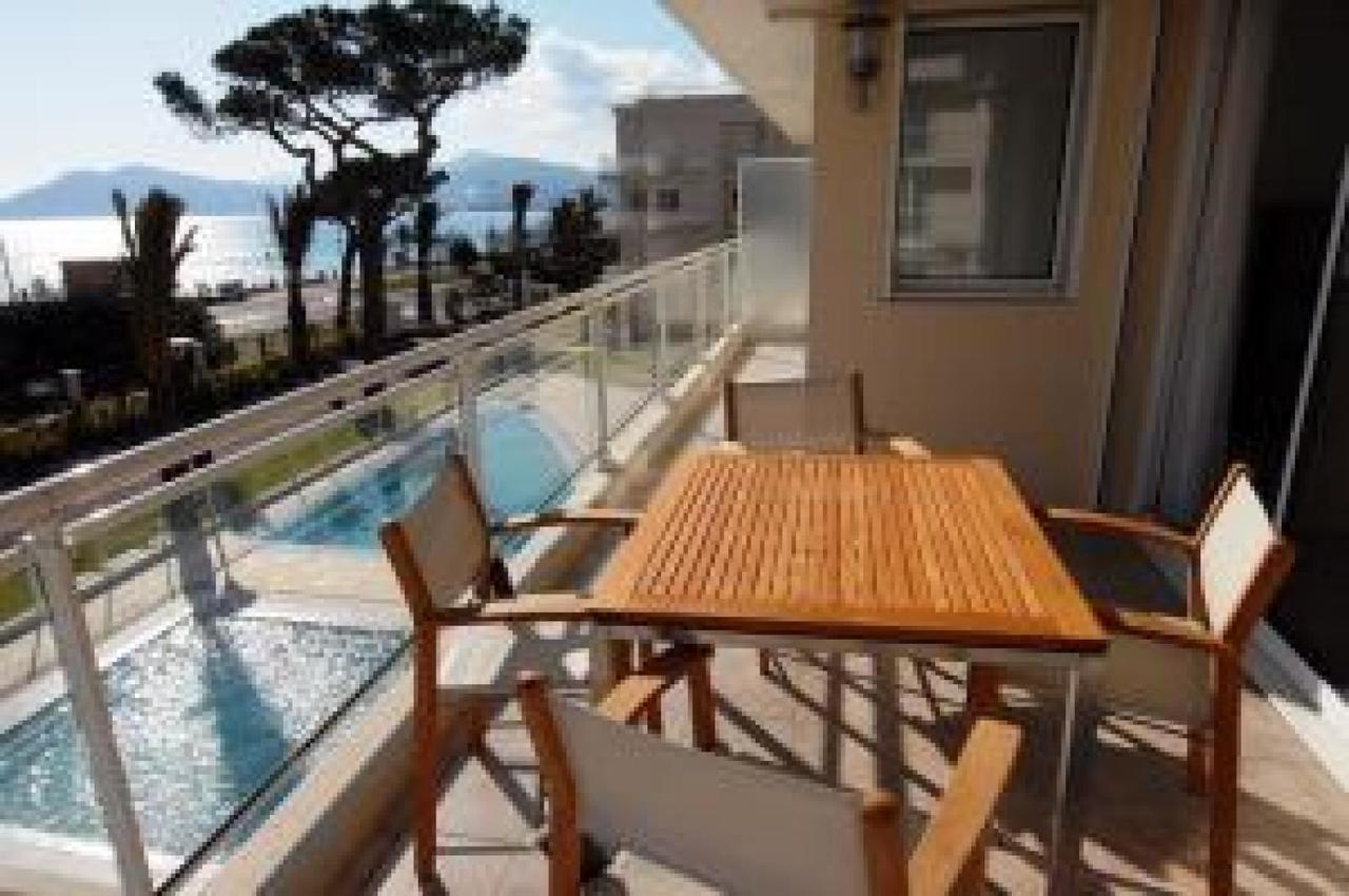 Stunning 2 Bed, 2 Bath Apt On The Cannes Sea Front Has Swimming Pool And Is A Secure Modern Building 464 Eksteriør bilde