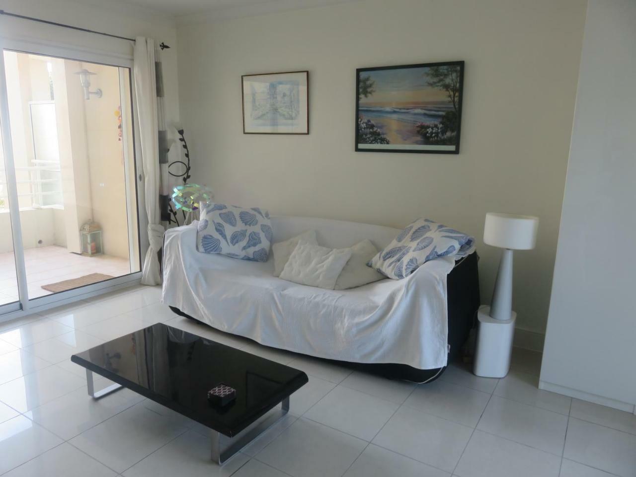 Stunning 2 Bed, 2 Bath Apt On The Cannes Sea Front Has Swimming Pool And Is A Secure Modern Building 464 Eksteriør bilde