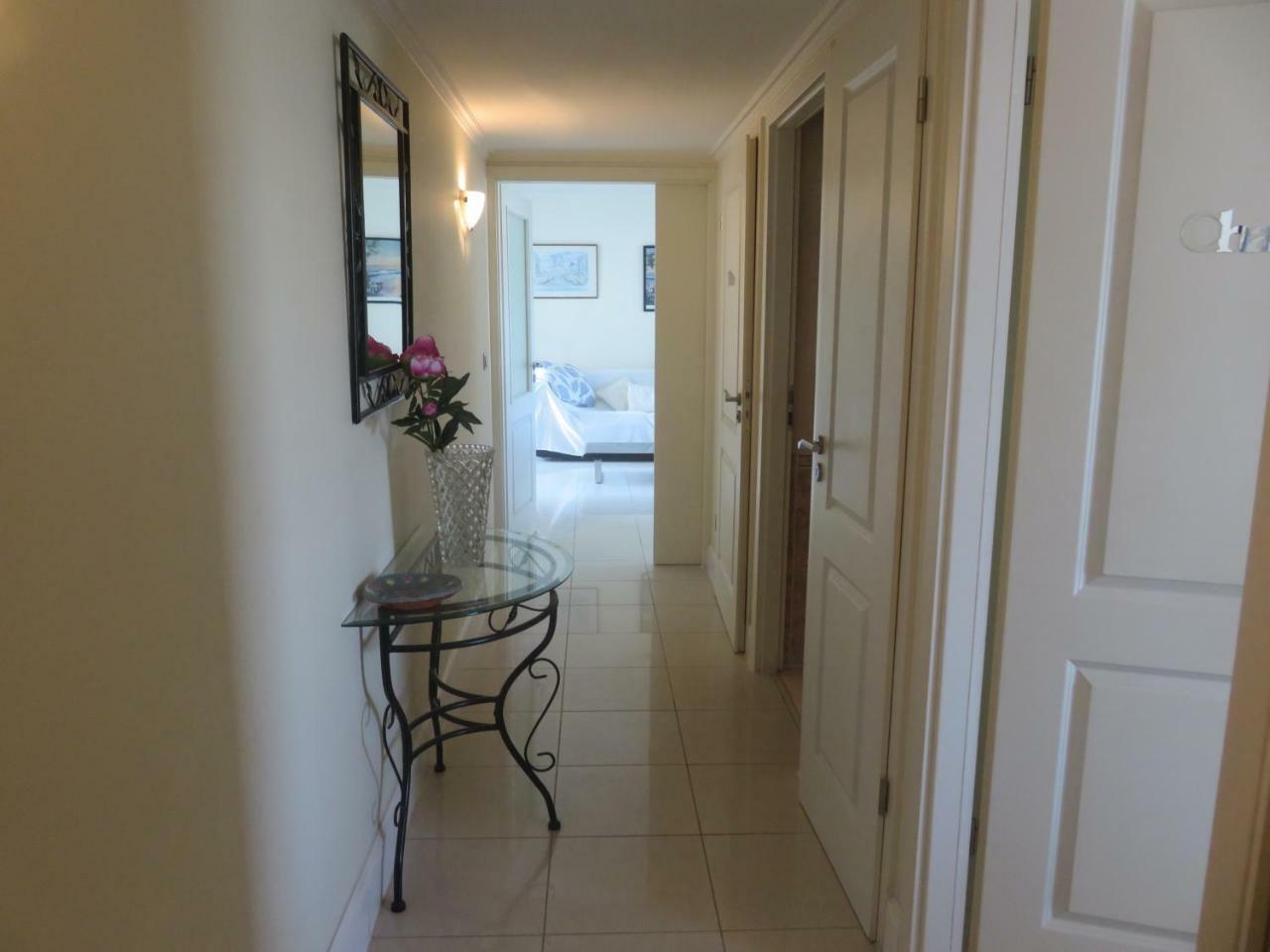 Stunning 2 Bed, 2 Bath Apt On The Cannes Sea Front Has Swimming Pool And Is A Secure Modern Building 464 Eksteriør bilde